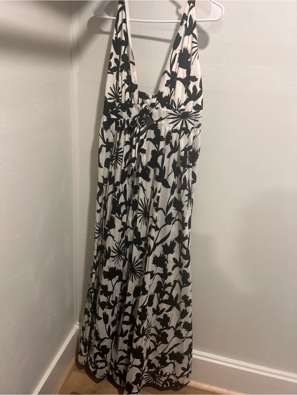 Black & White Floral Plunging V-Neck Maxi Dress